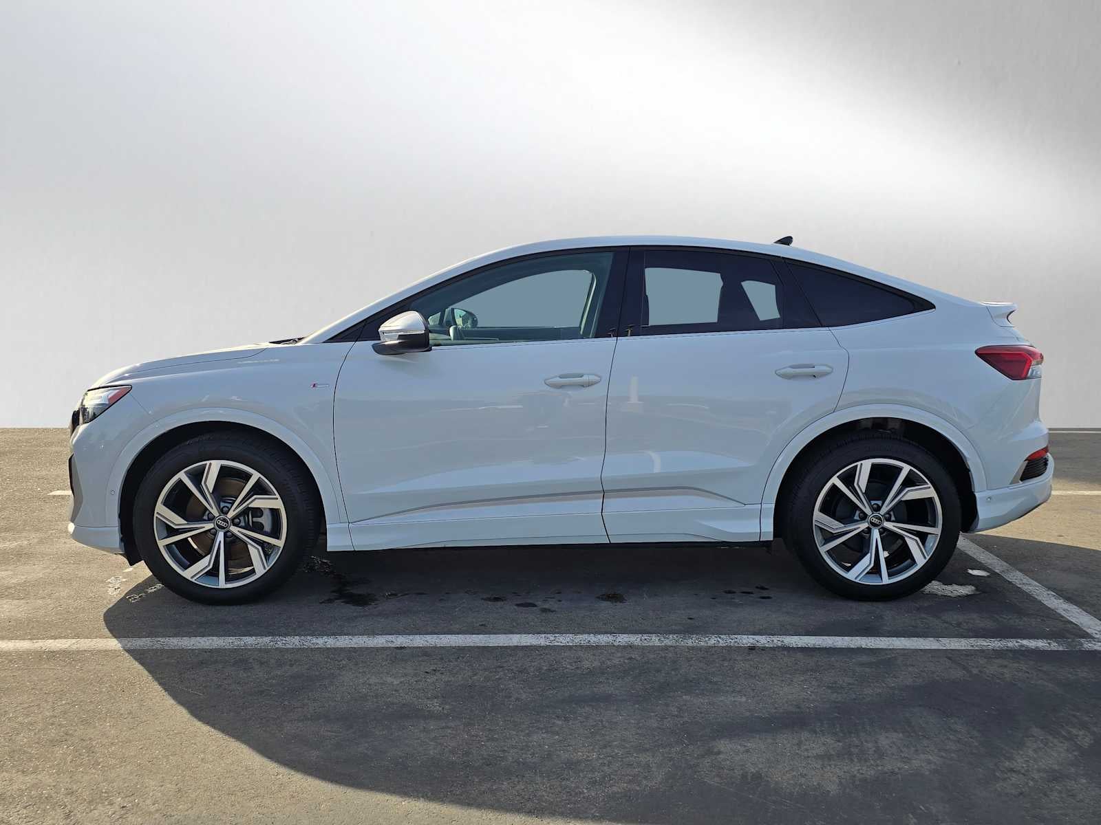 2024 Audi Q4 e-tron Sportback Premium Plus