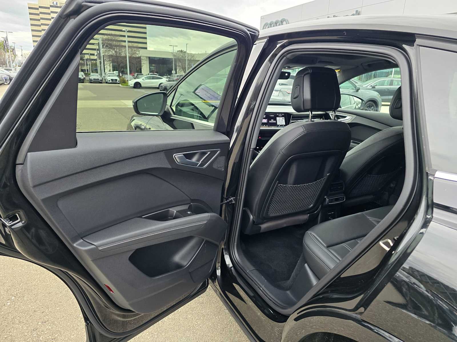 2024 Audi Q4 e-tron Sportback Premium Plus