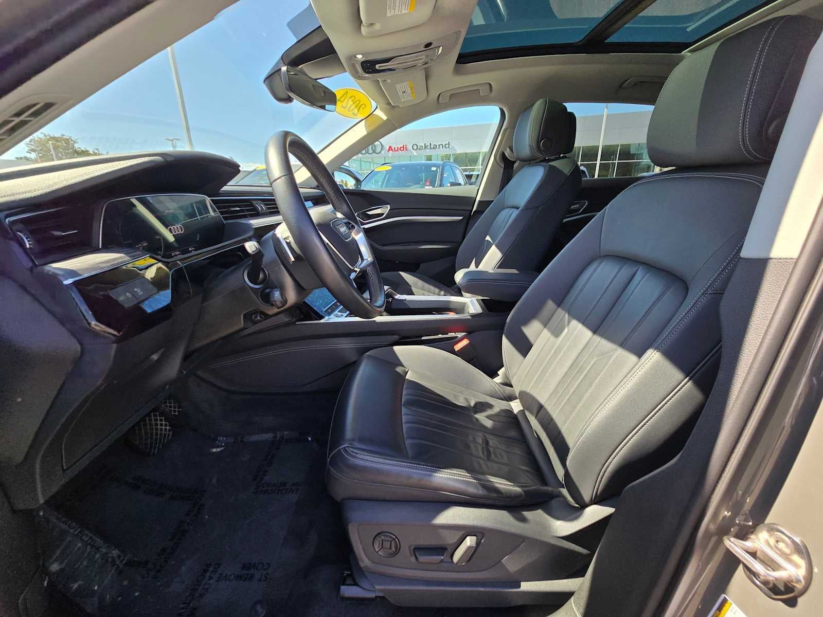 2024 Audi Q8 e-tron Premium