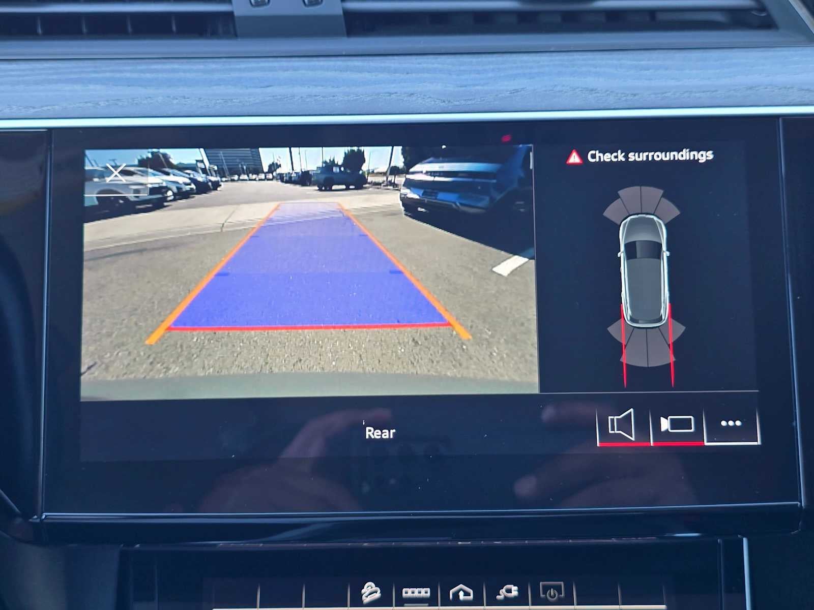 2024 Audi Q8 e-tron Premium