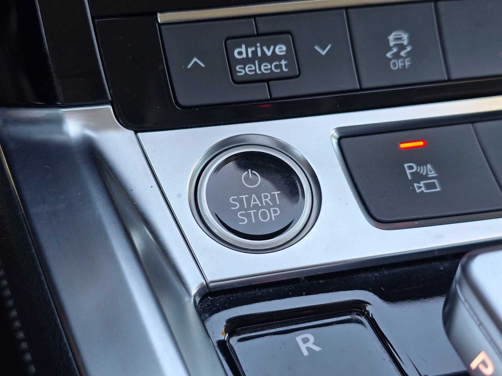 2024 Audi Q8 e-tron Premium