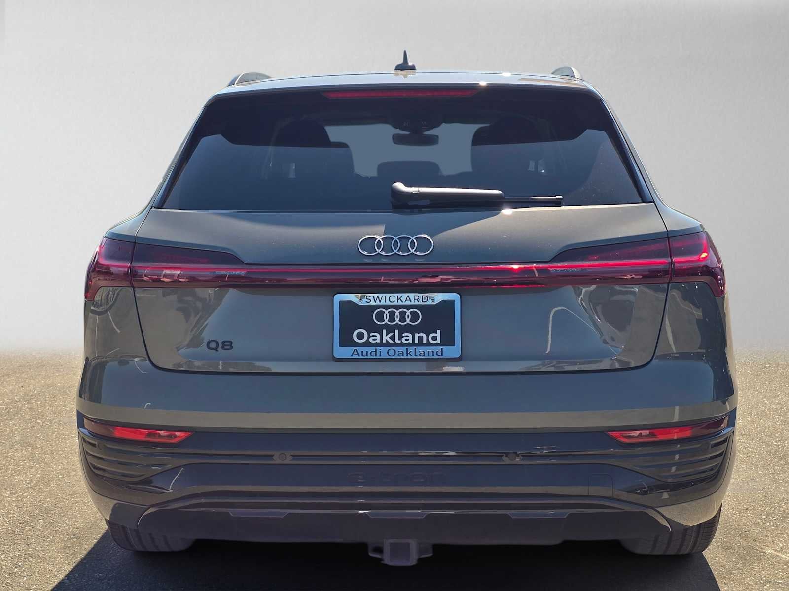 2024 Audi Q8 e-tron Premium