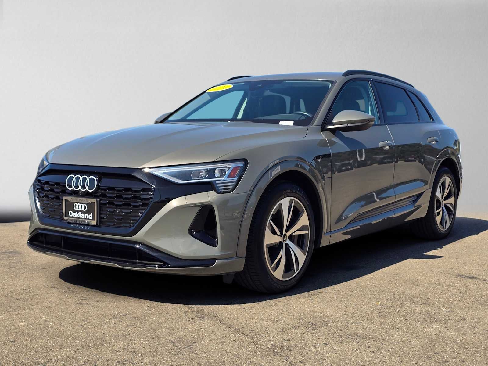 2024 Audi Q8 e-tron Premium