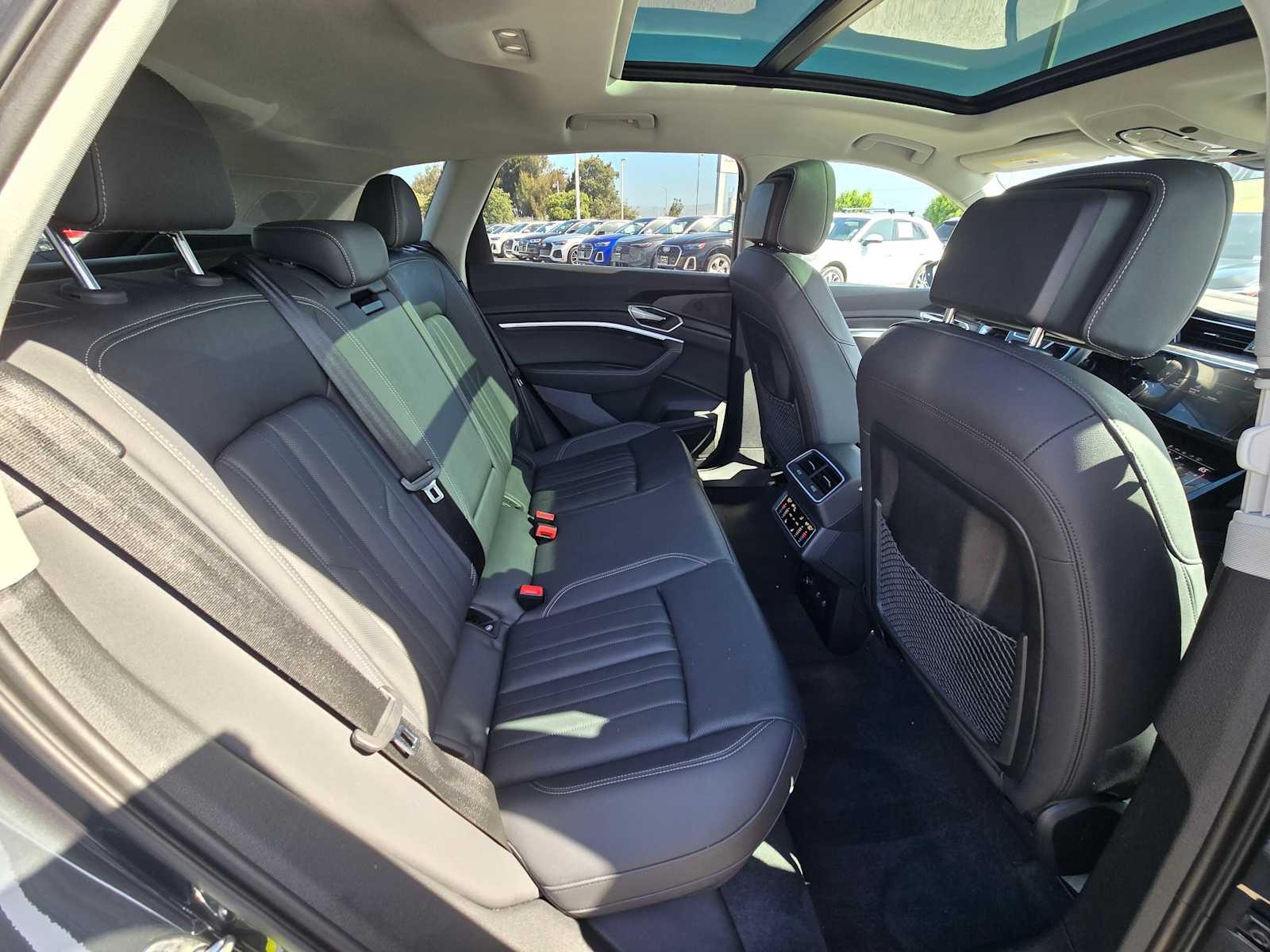 2024 Audi Q8 e-tron Premium Plus