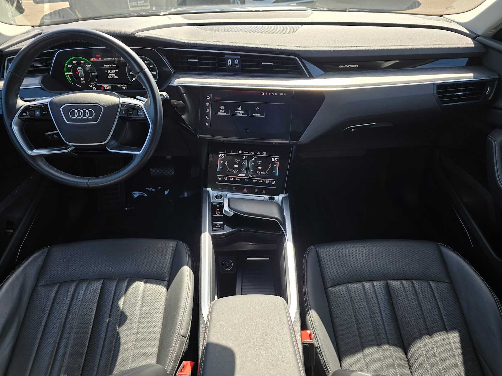 2024 Audi Q8 e-tron Premium Plus