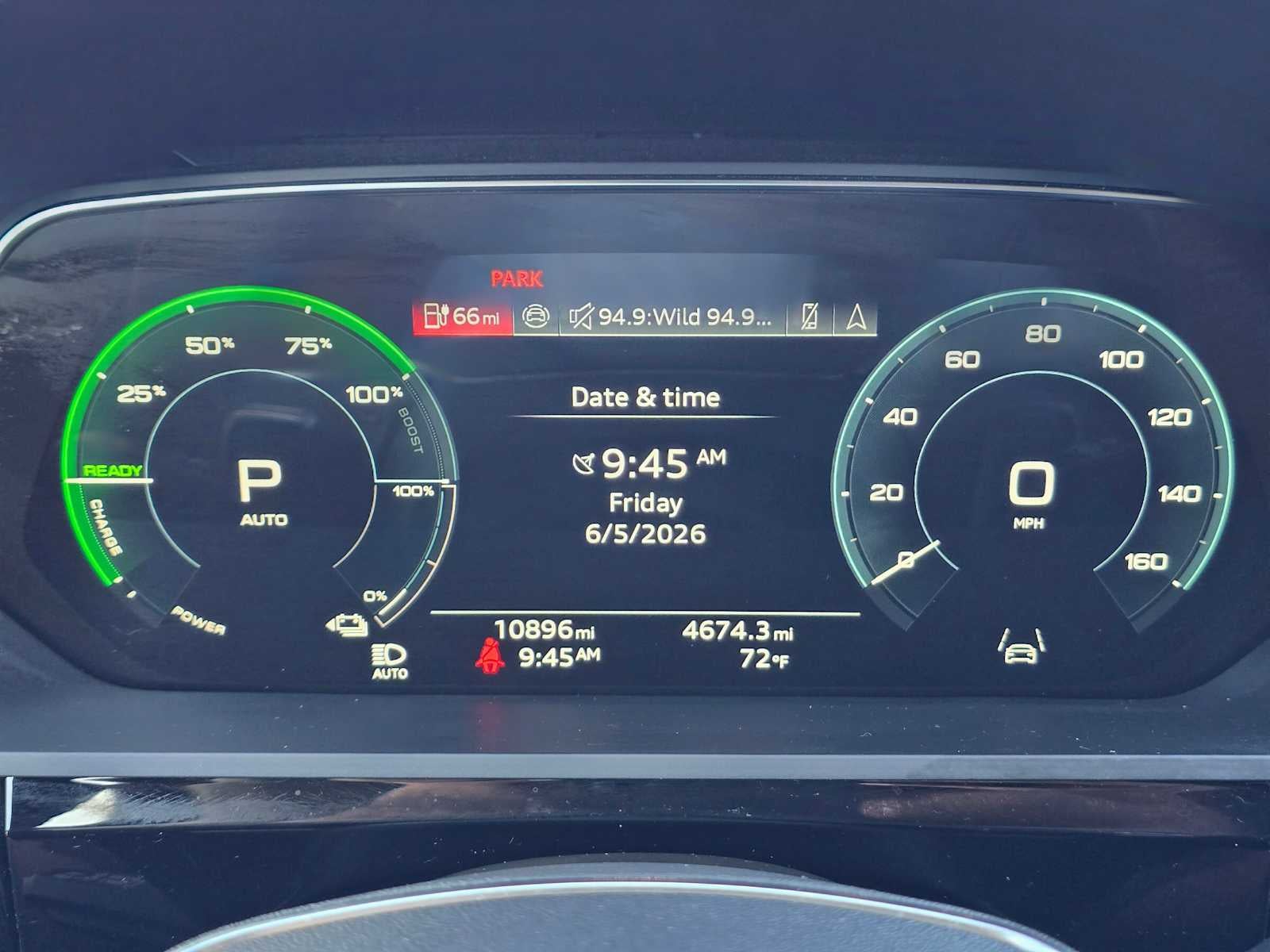 2024 Audi Q8 e-tron Premium Plus