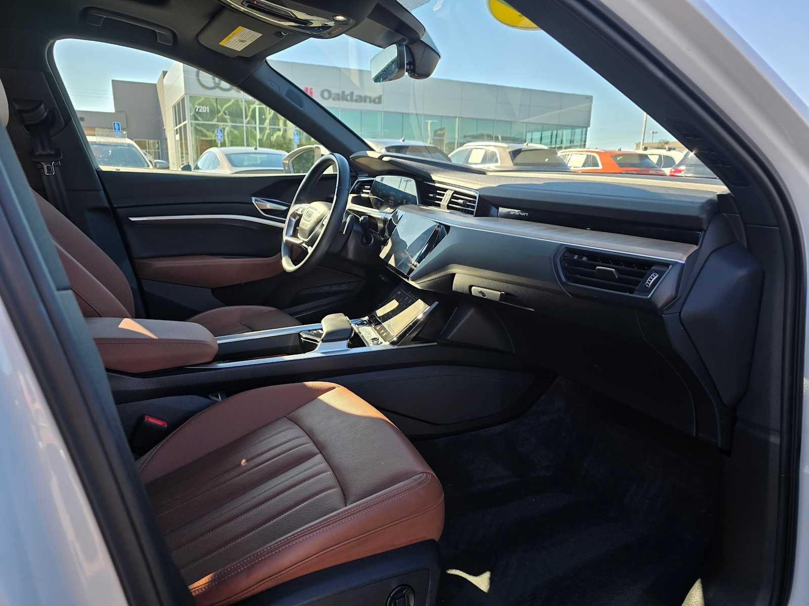 2024 Audi Q8 e-tron Premium Plus