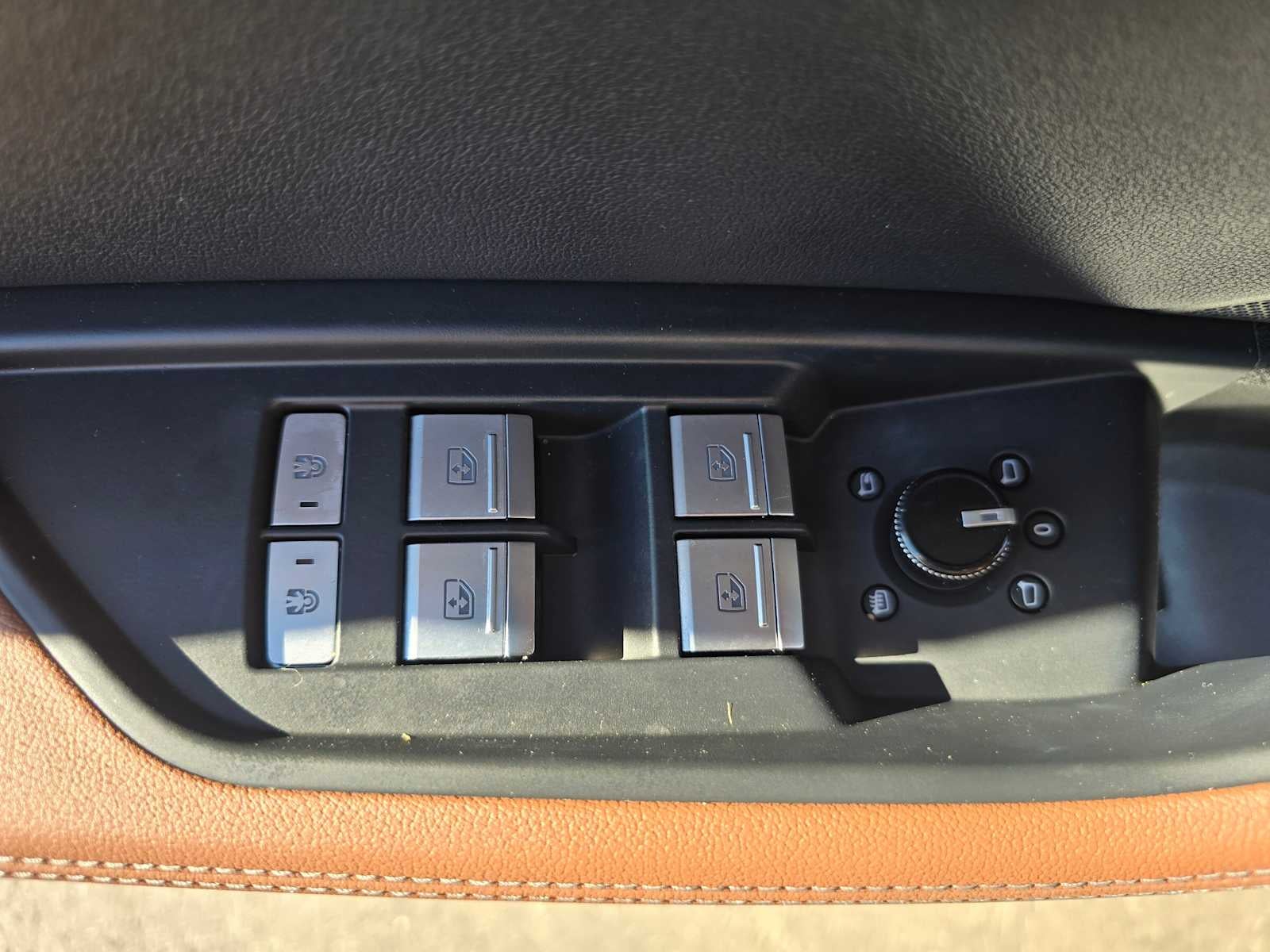 2024 Audi Q8 e-tron Premium Plus