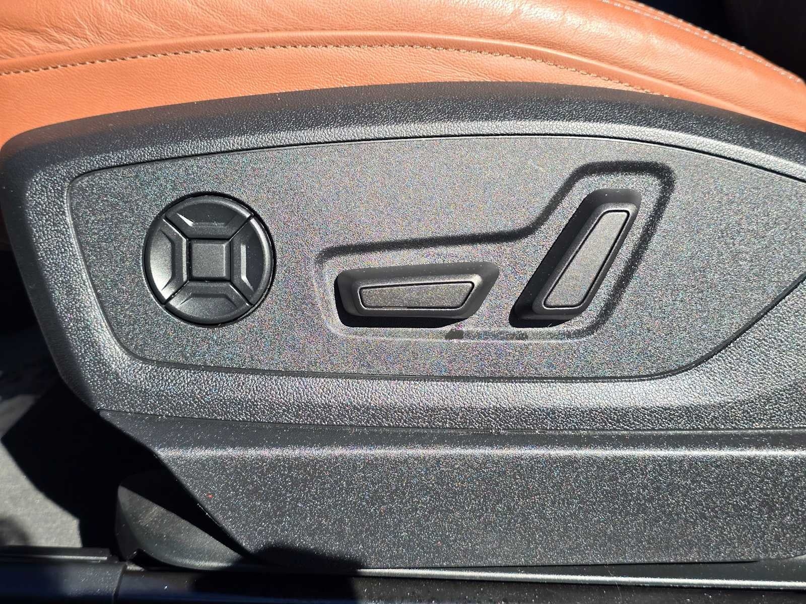 2024 Audi Q8 e-tron Premium Plus