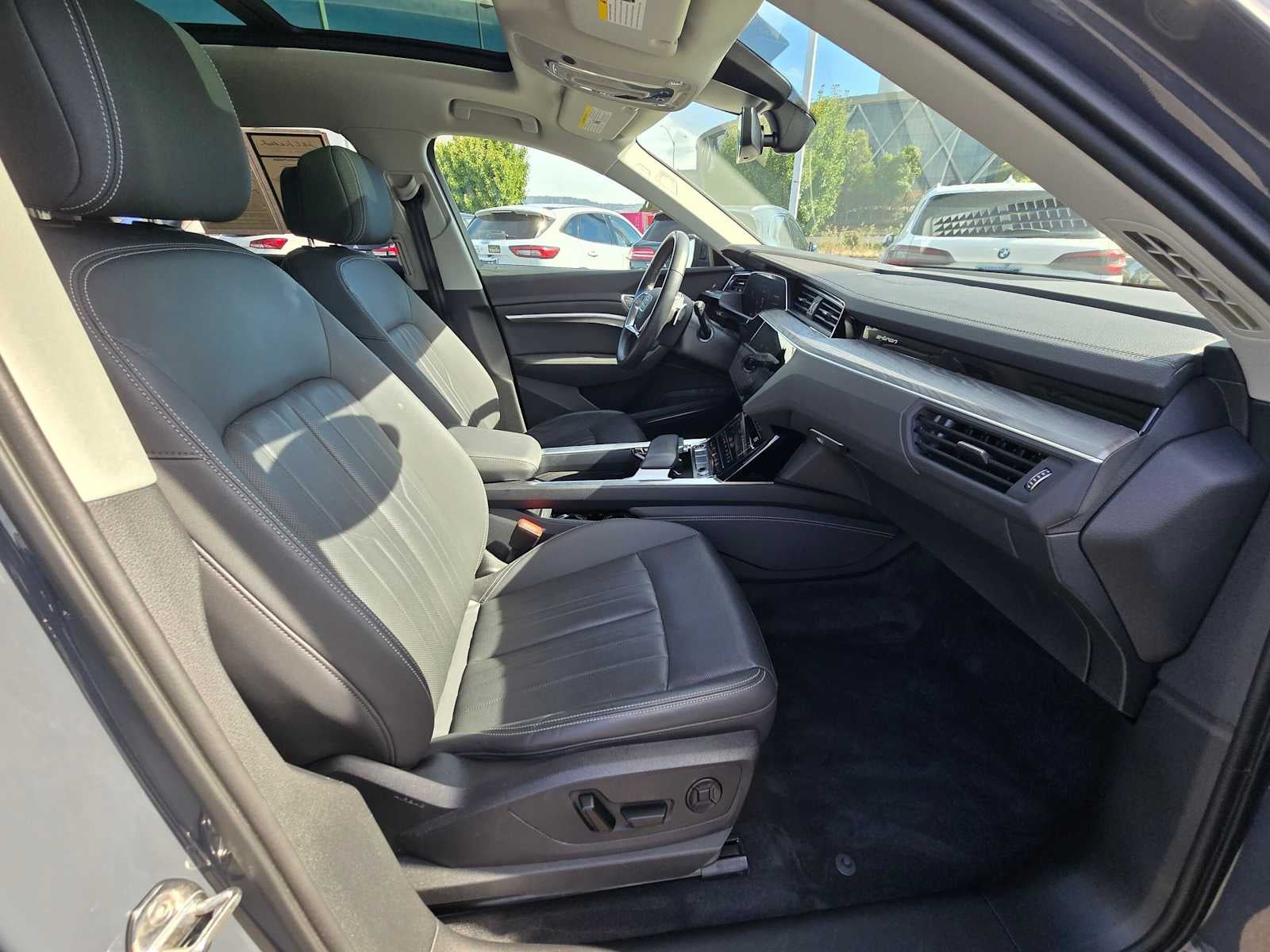 2024 Audi Q8 e-tron Premium Plus