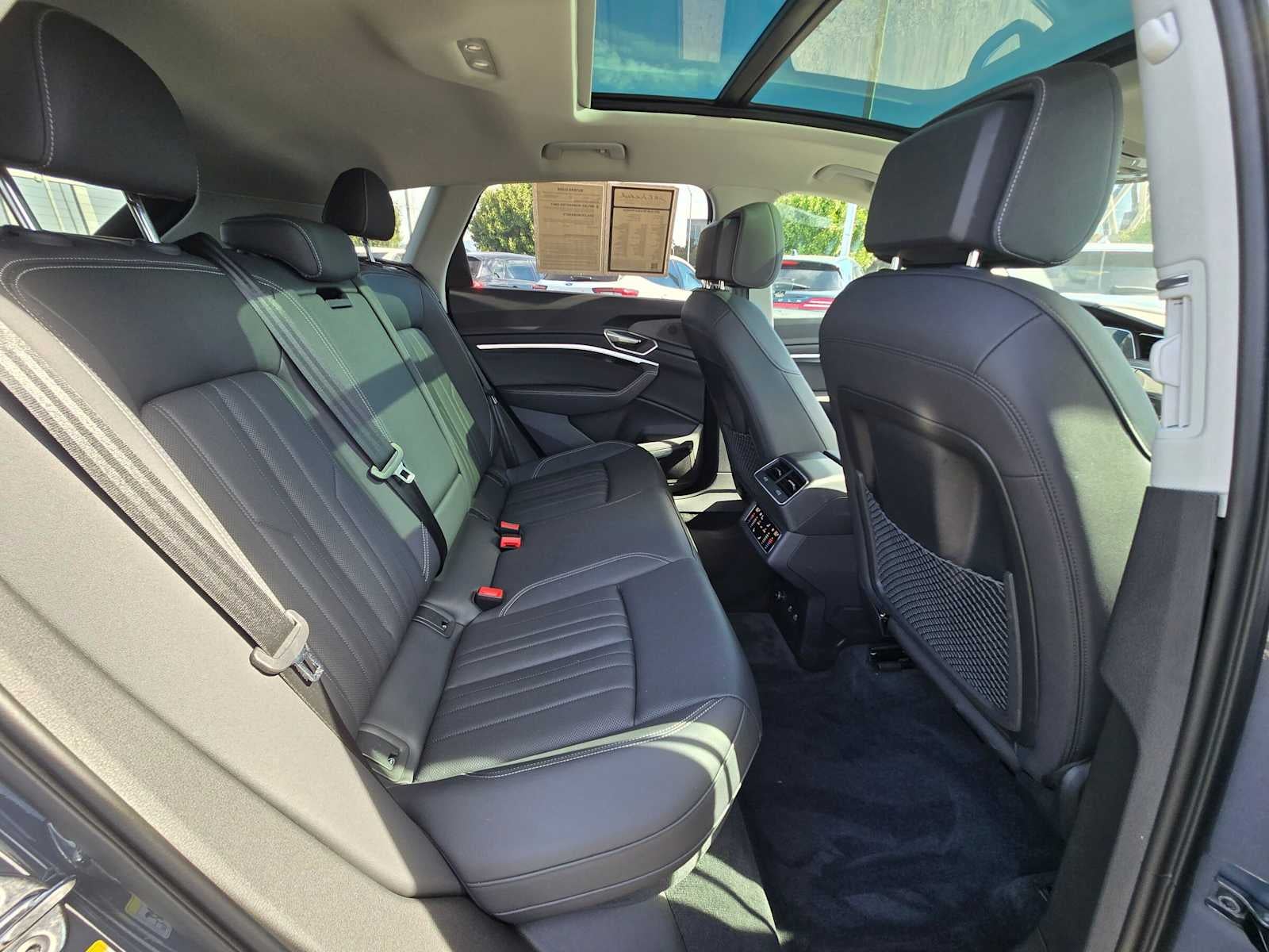 2024 Audi Q8 e-tron Premium Plus