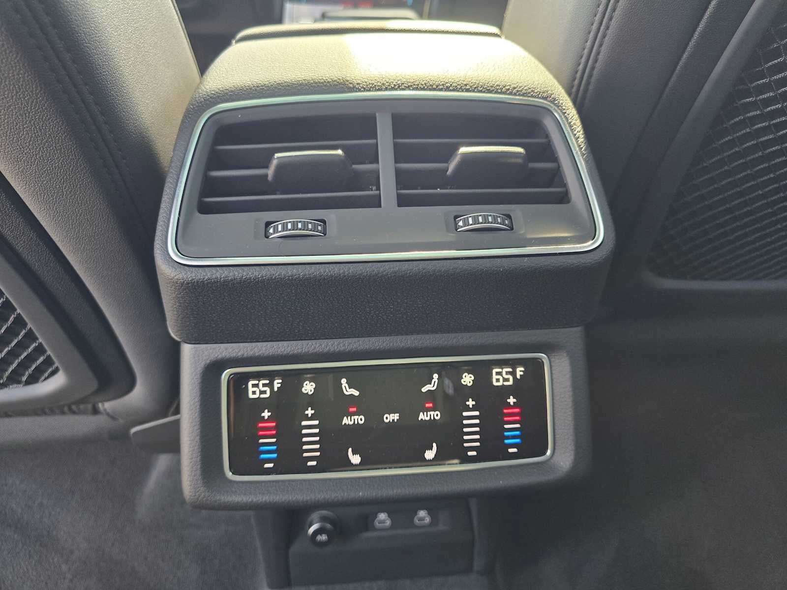2024 Audi Q8 e-tron Premium Plus