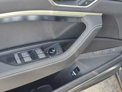 2024 Audi Q8 e-tron Premium Plus