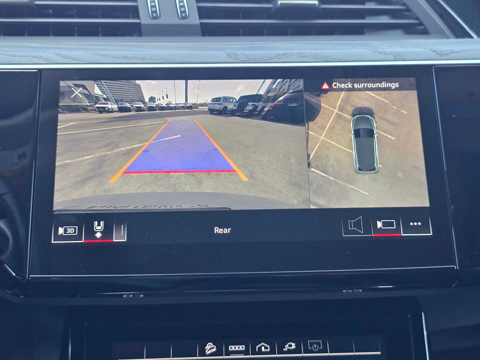 2024 Audi Q8 e-tron Premium Plus