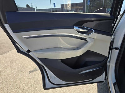 2024 Audi Q8 e-tron Premium Plus