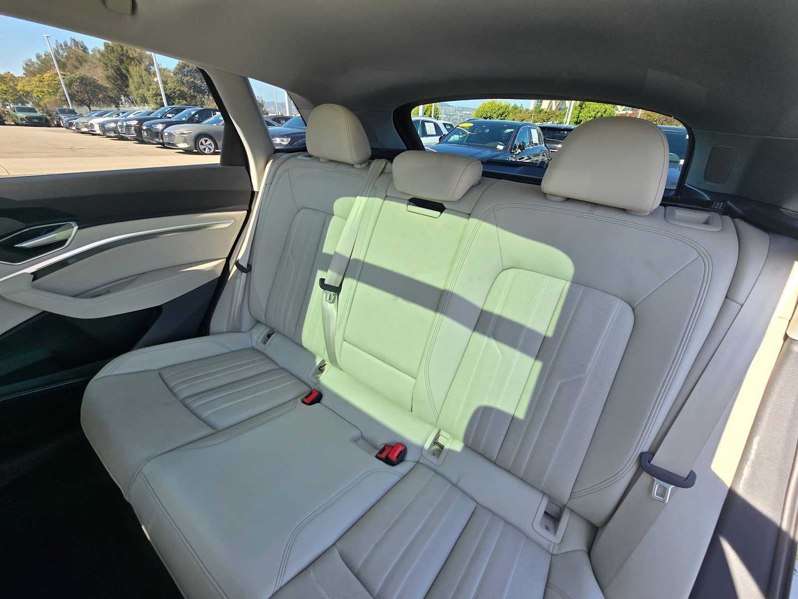 2024 Audi Q8 e-tron Premium Plus