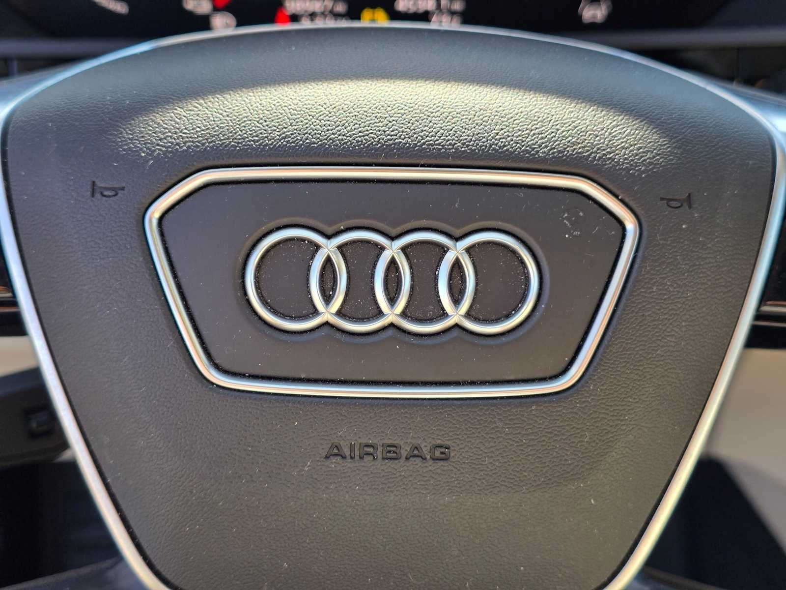 2024 Audi Q8 e-tron Premium Plus