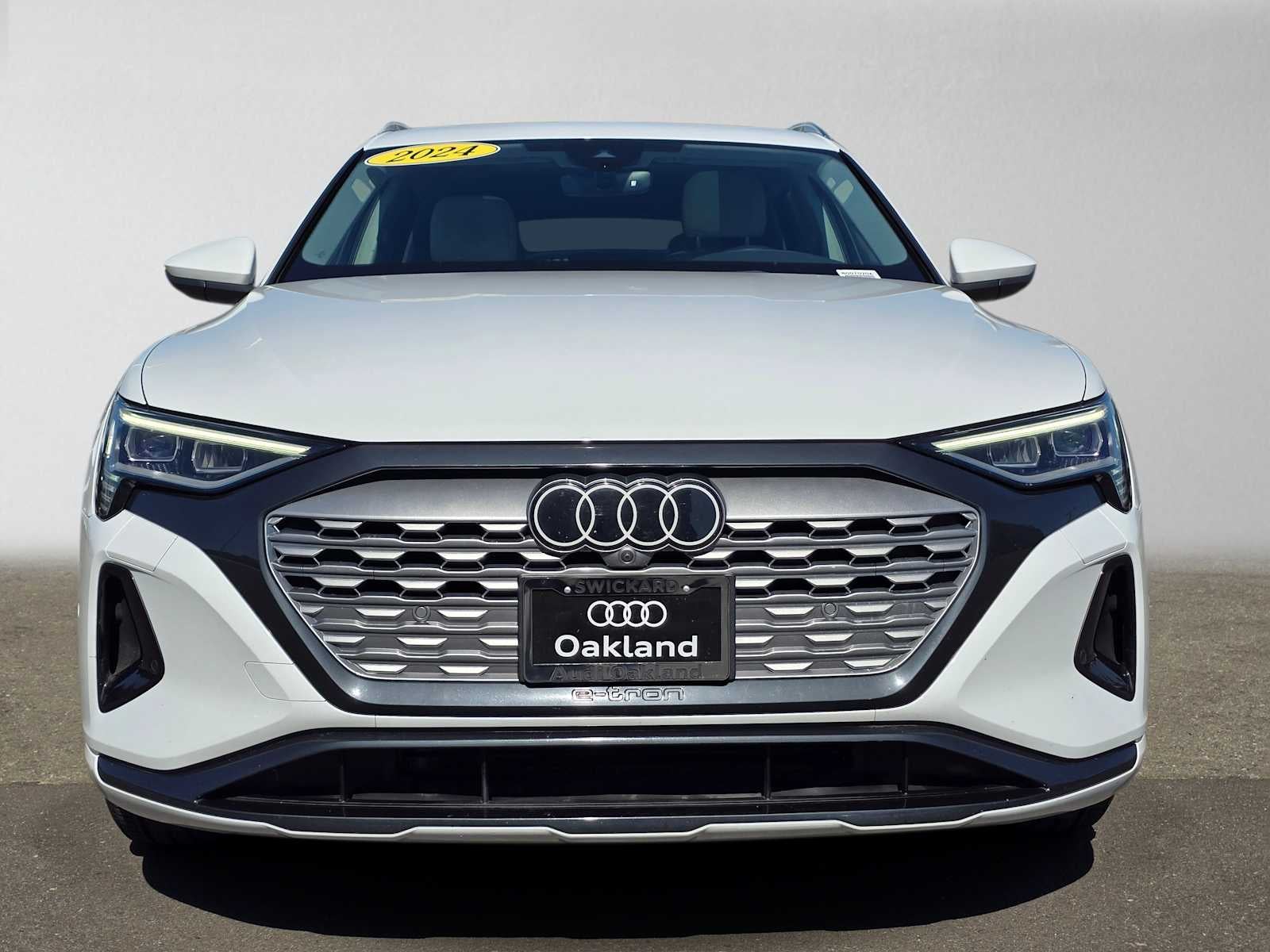2024 Audi Q8 e-tron Premium Plus