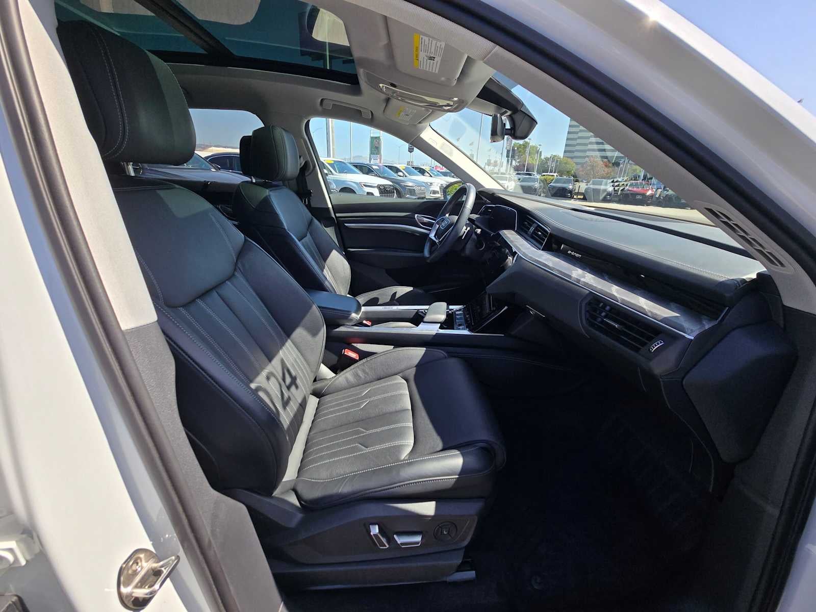 2024 Audi Q8 e-tron Prestige