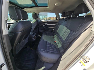 2024 Audi Q8 e-tron Prestige