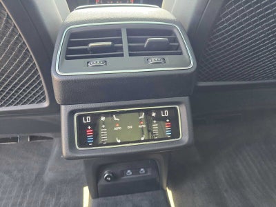 2024 Audi Q8 e-tron Prestige