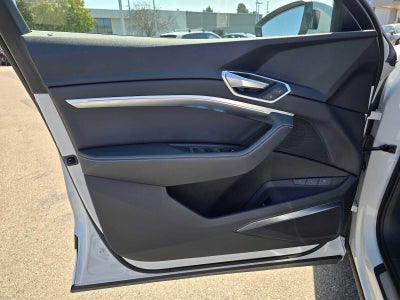 2024 Audi Q8 e-tron Prestige