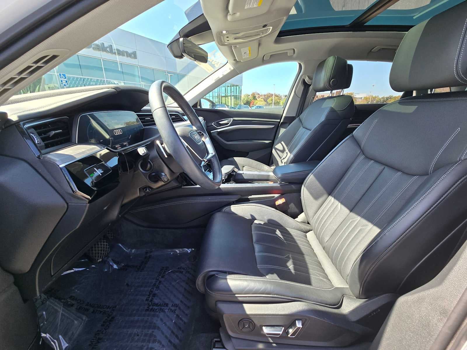 2024 Audi Q8 e-tron Prestige