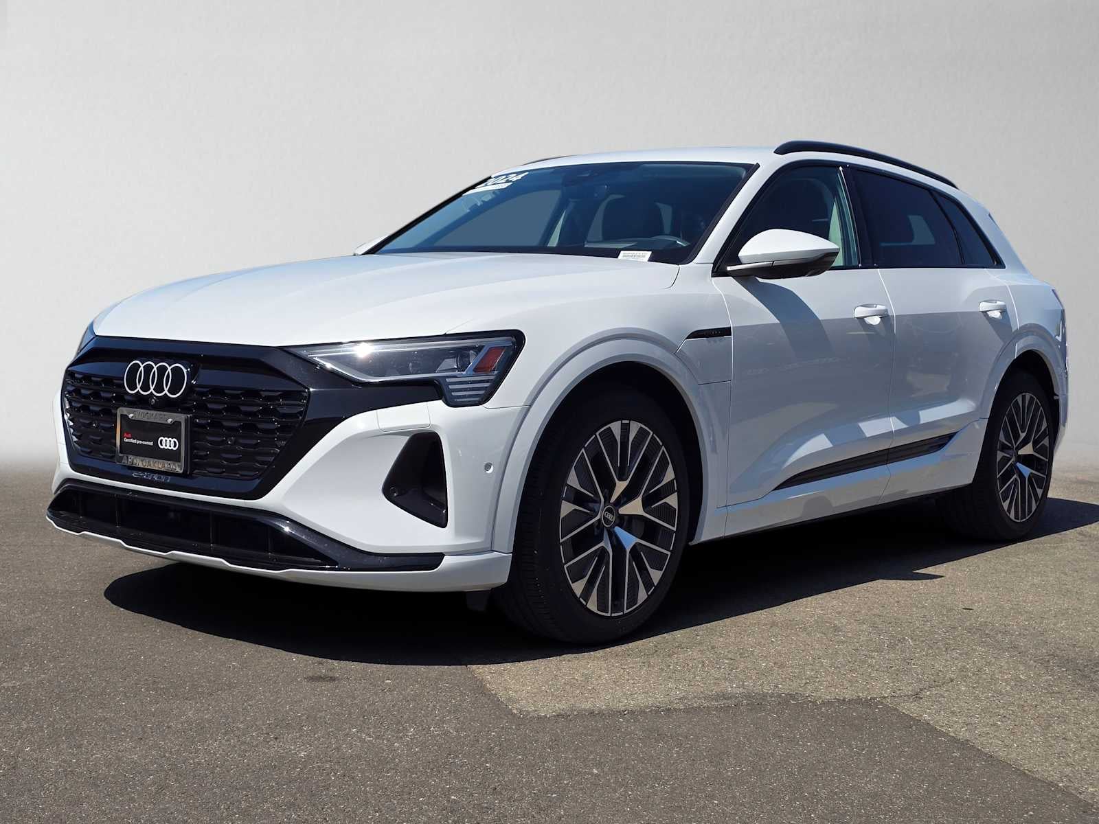 2024 Audi Q8 e-tron Prestige