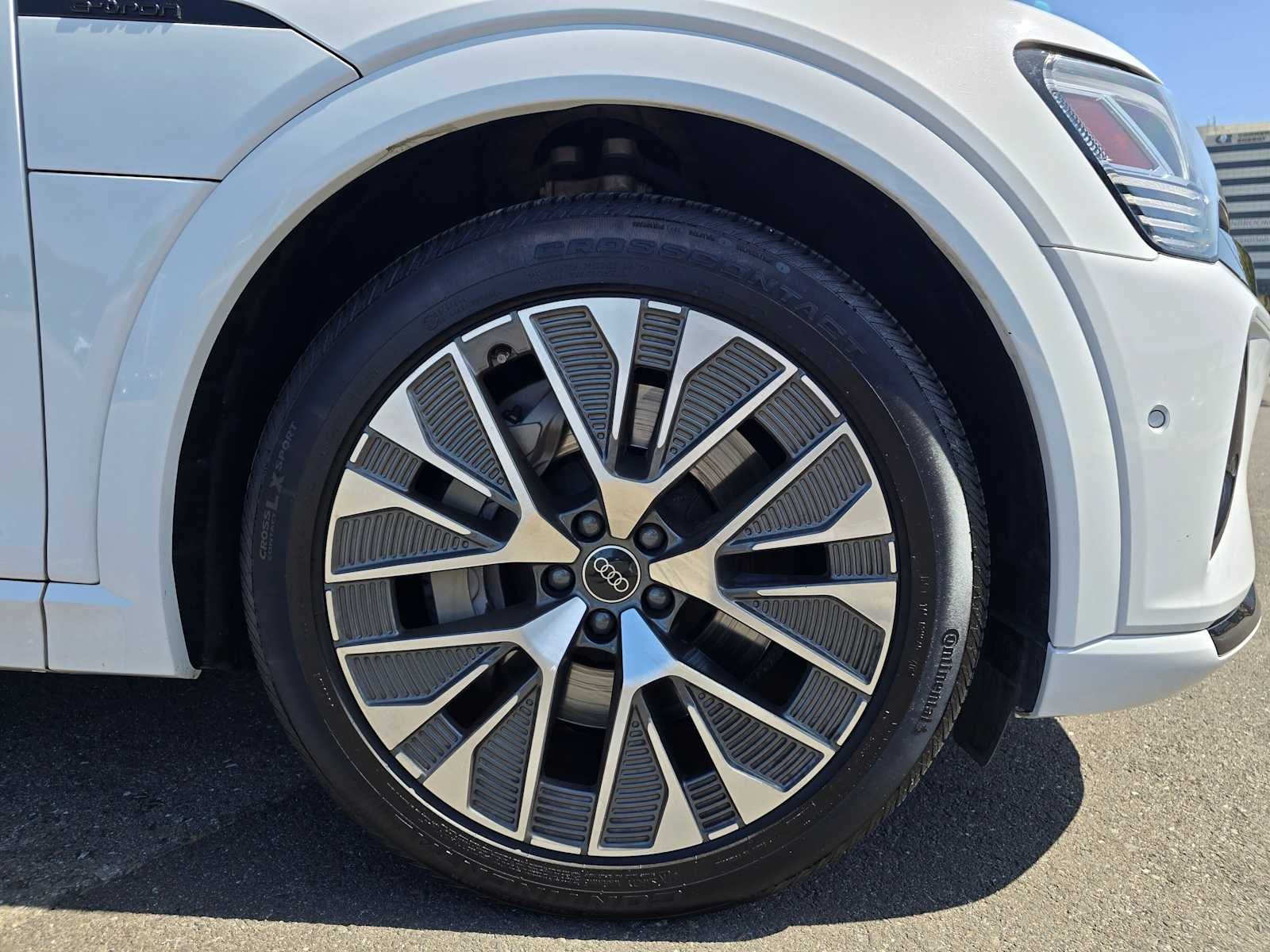 2024 Audi Q8 e-tron Prestige