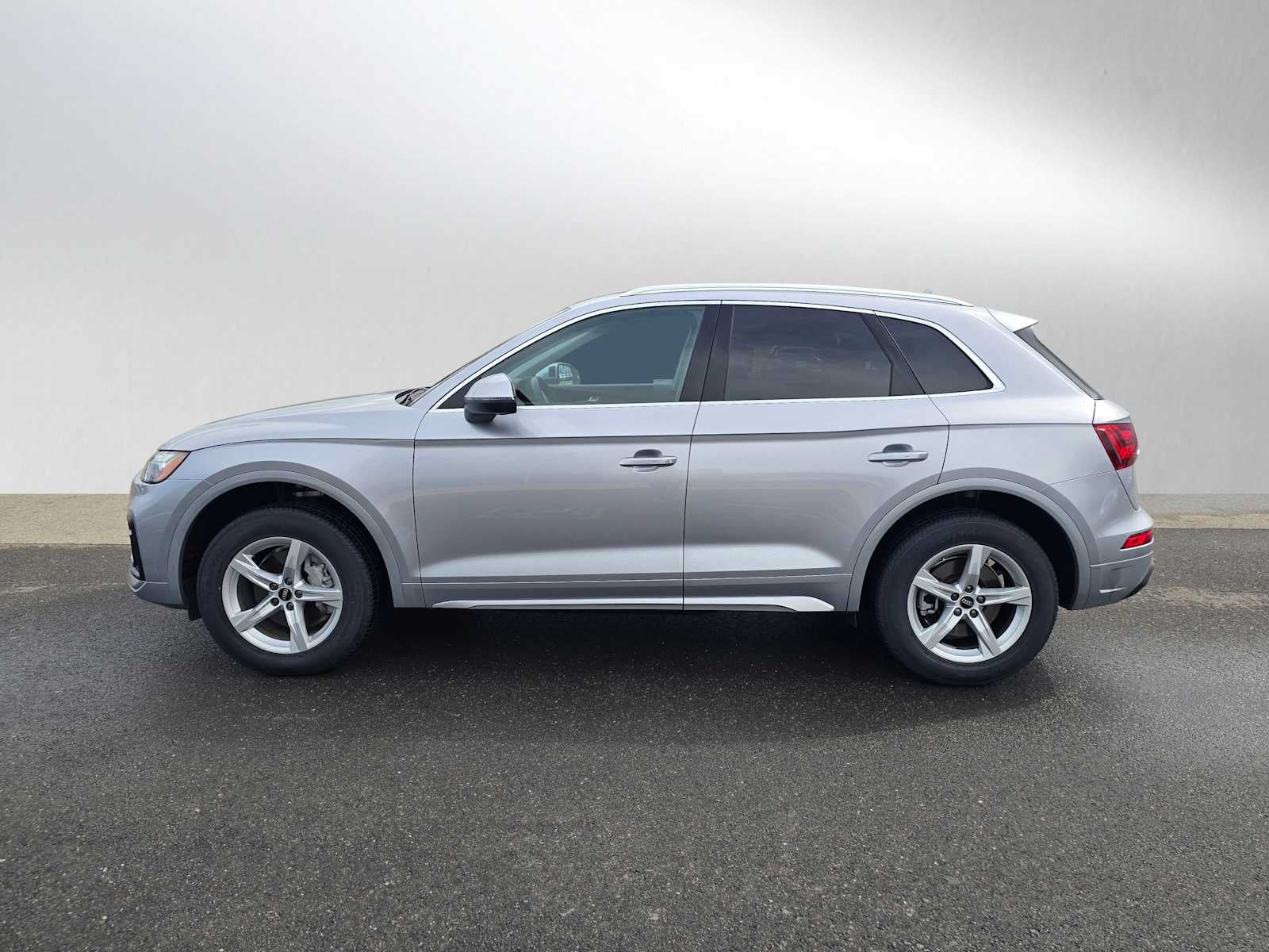 2023 Audi Q5 Premium