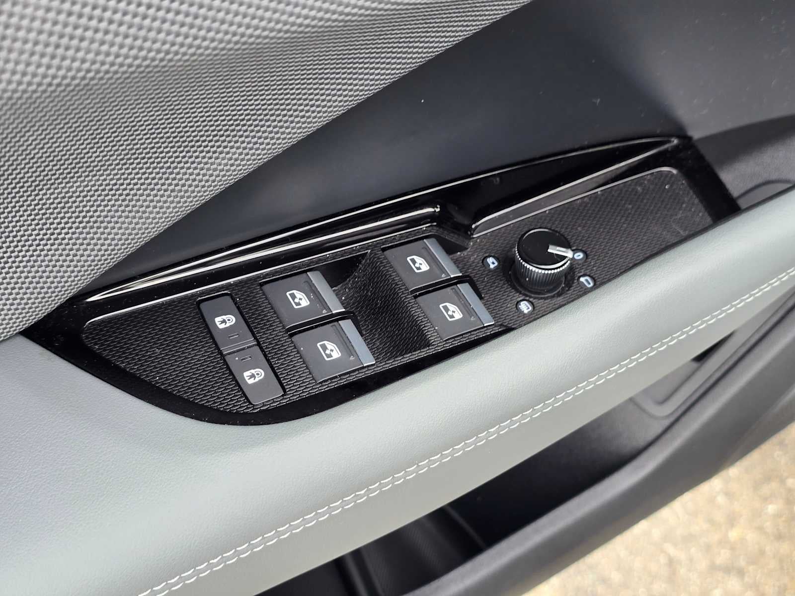 2026 Audi Q3 S line