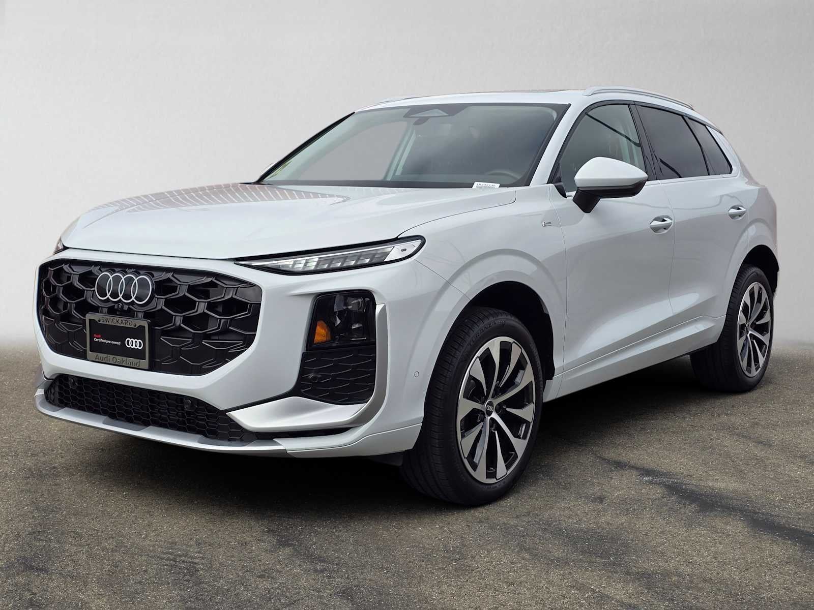 2026 Audi Q3 S line
