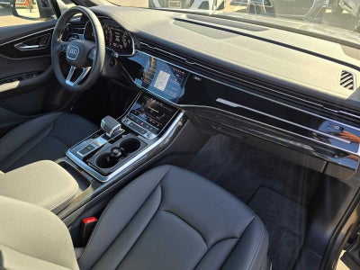 2025 Audi Q7 Premium