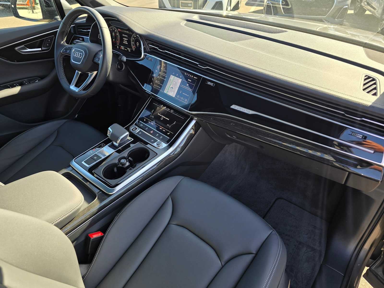 2025 Audi Q7 Premium