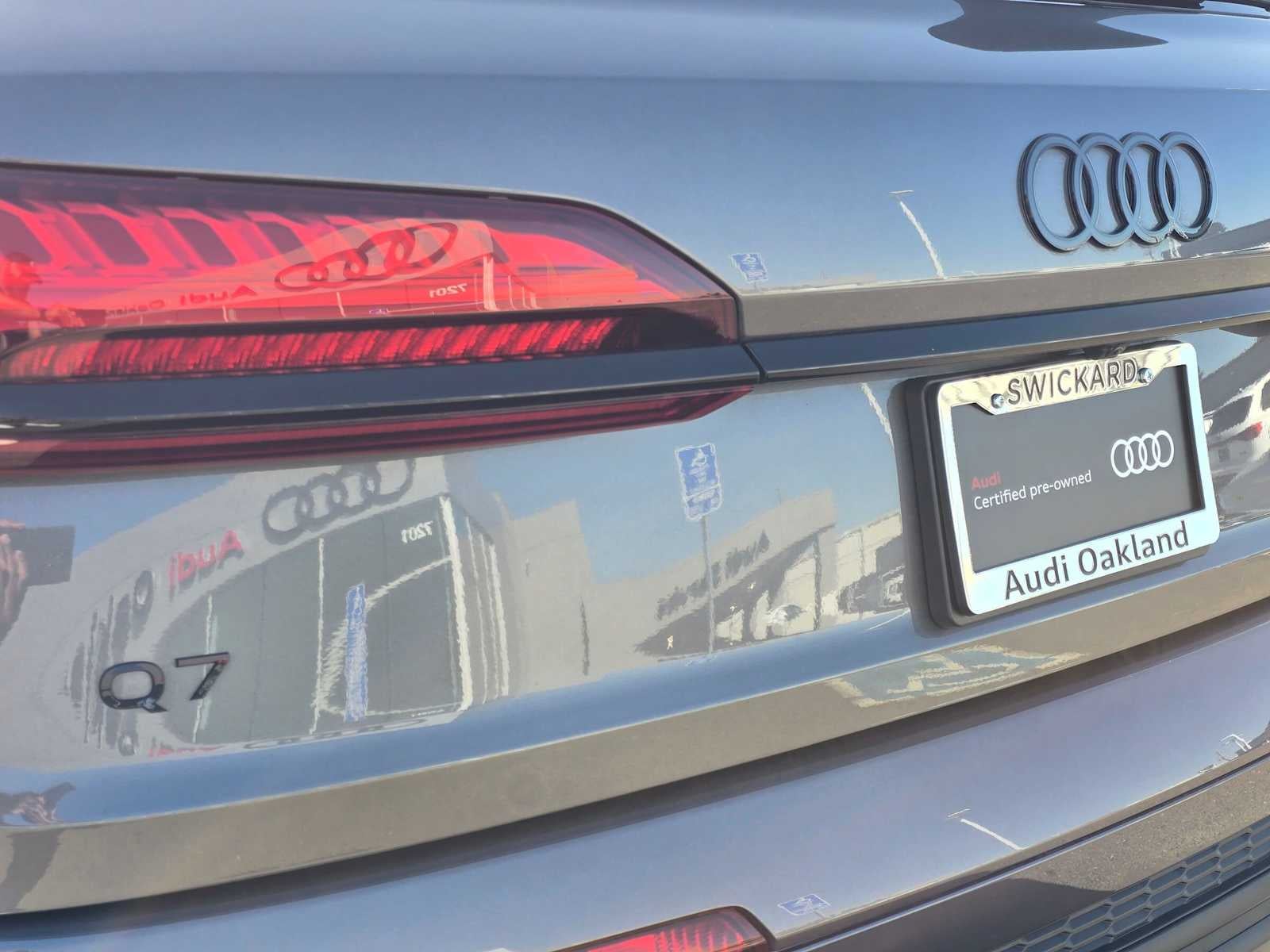 2025 Audi Q7 Premium