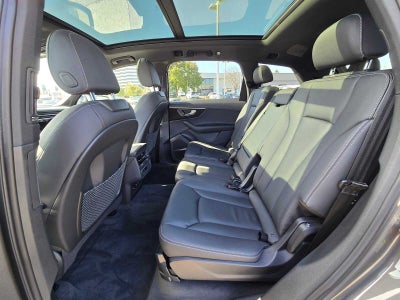 2025 Audi Q7 Premium