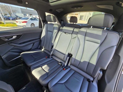 2025 Audi Q7 Premium