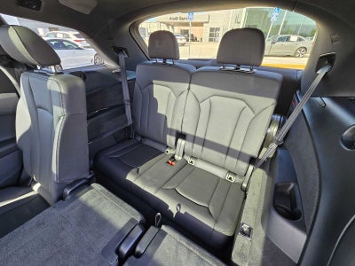 2025 Audi Q7 Premium
