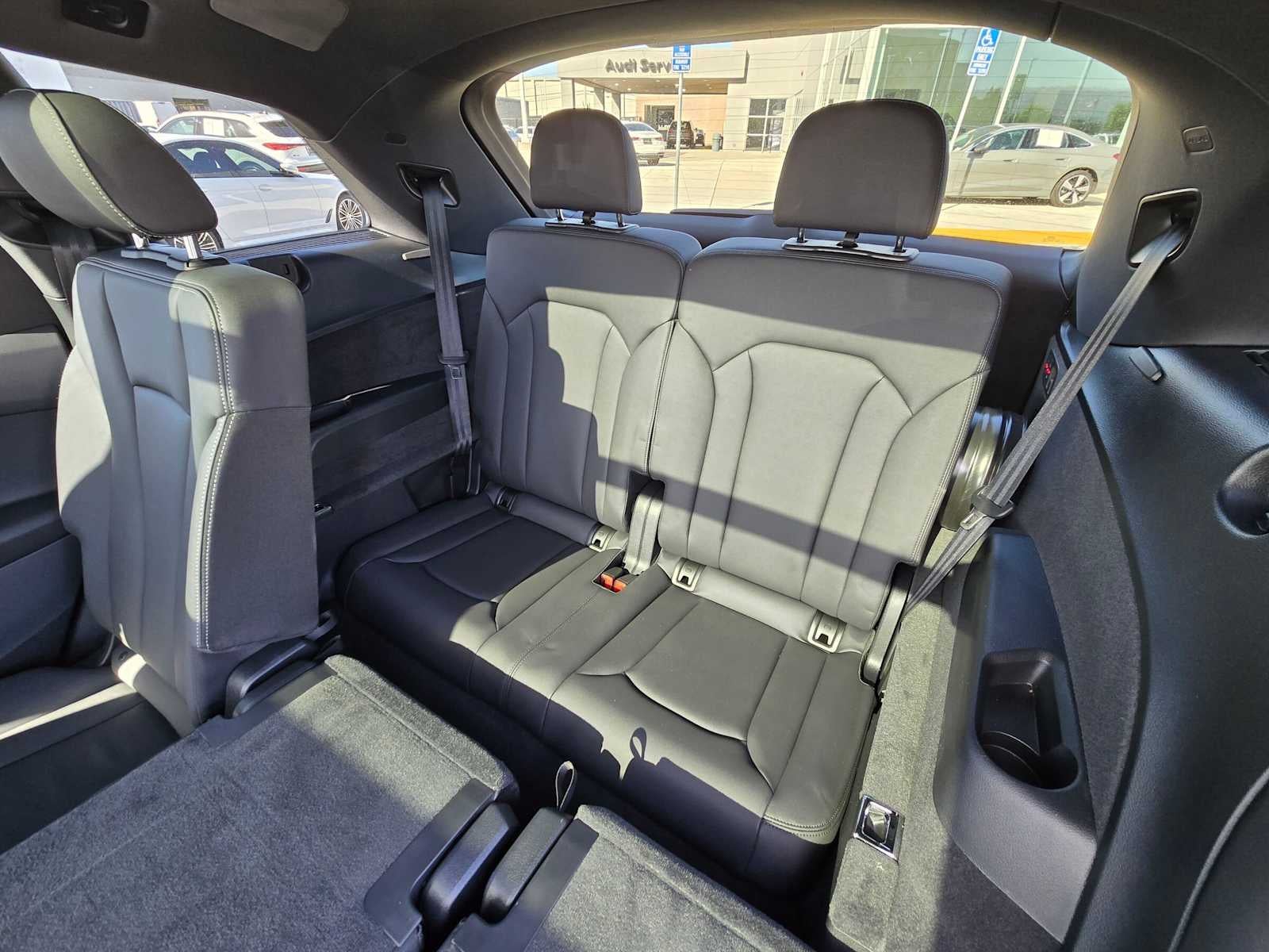 2025 Audi Q7 Premium