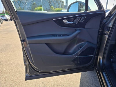 2025 Audi Q7 Premium
