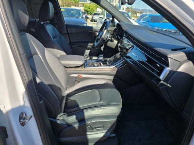 2025 Audi Q7 Premium