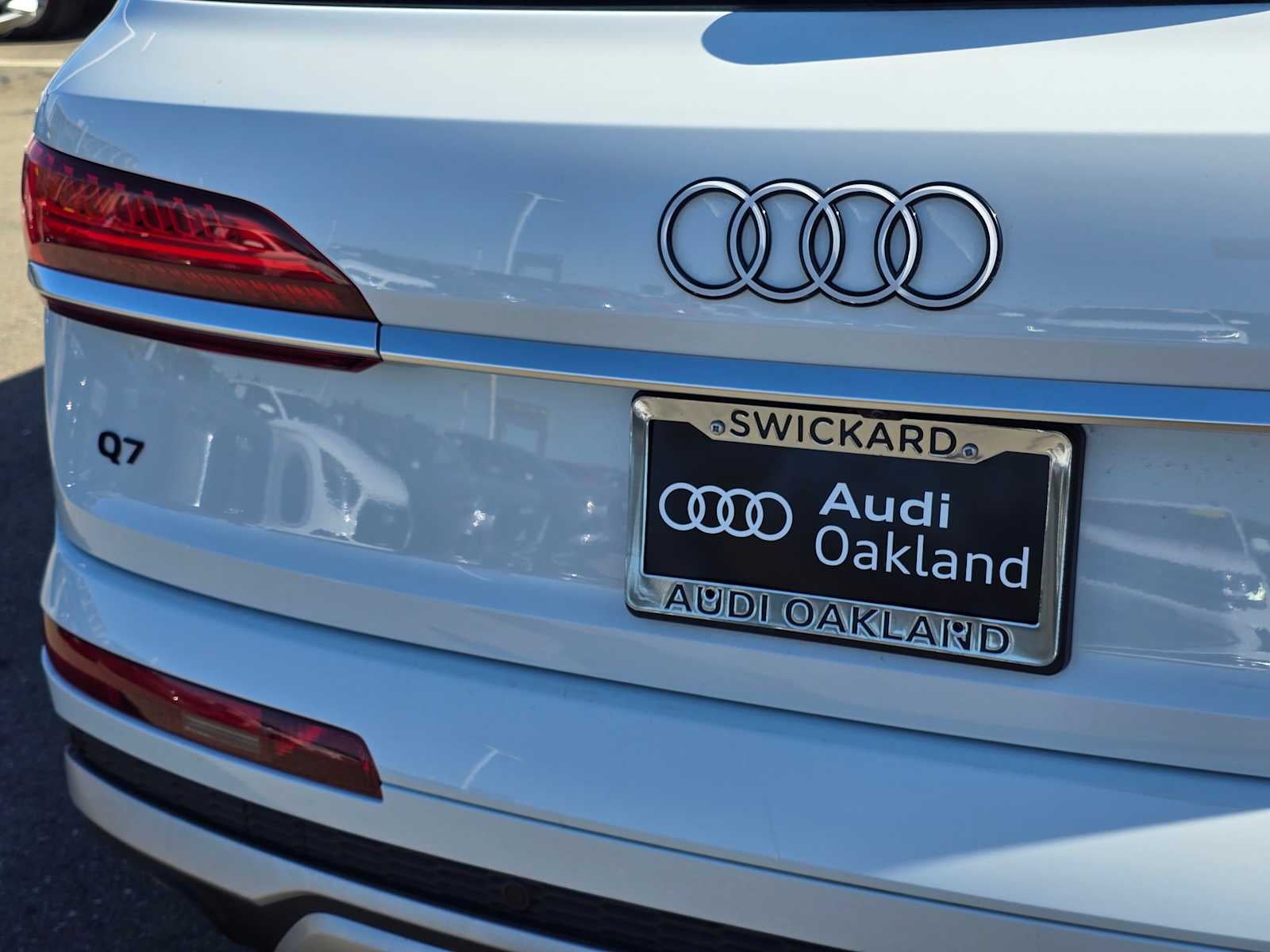 2025 Audi Q7 Premium