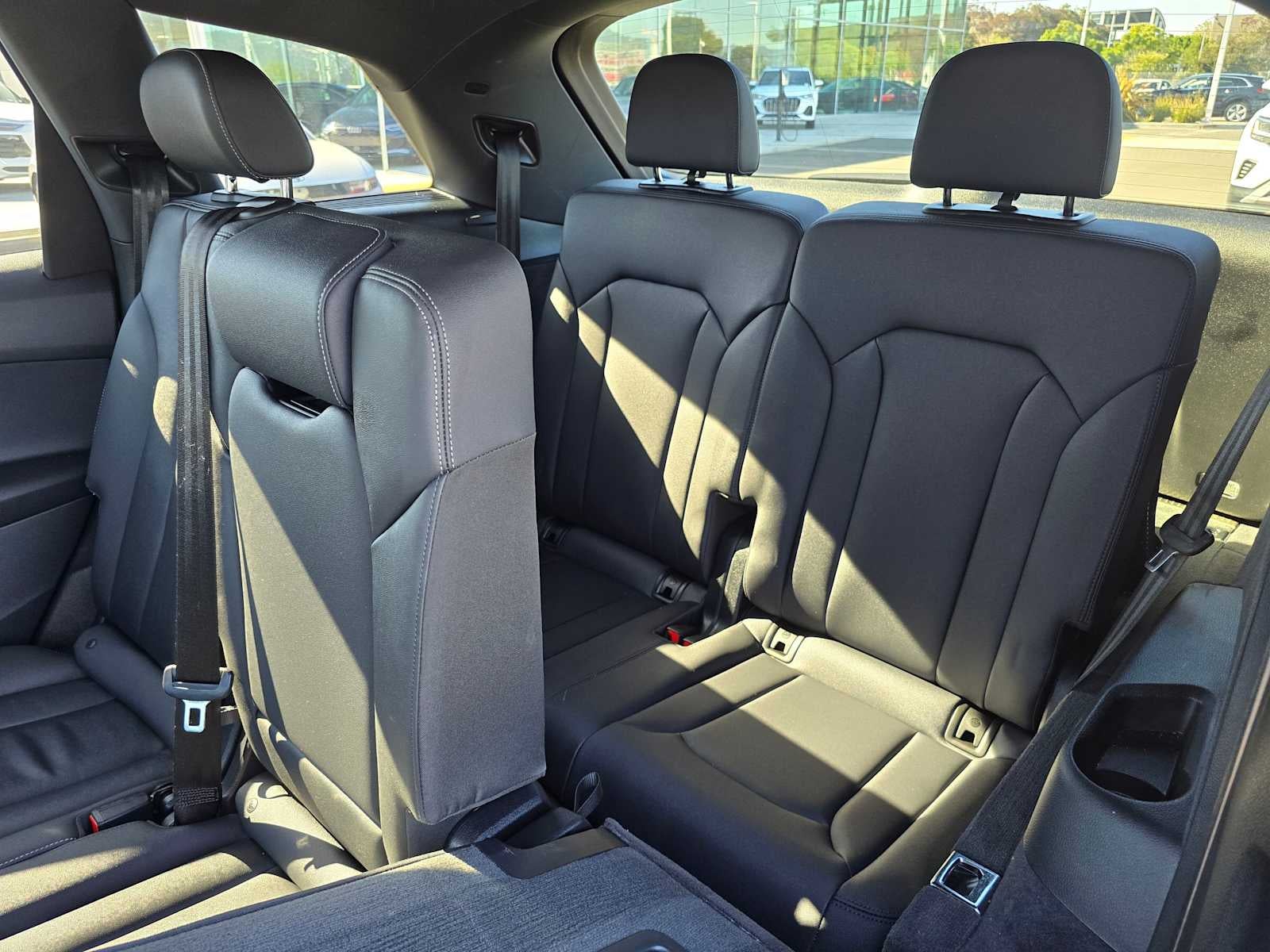 2025 Audi Q7 Premium