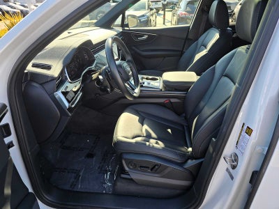 2025 Audi Q7 Premium