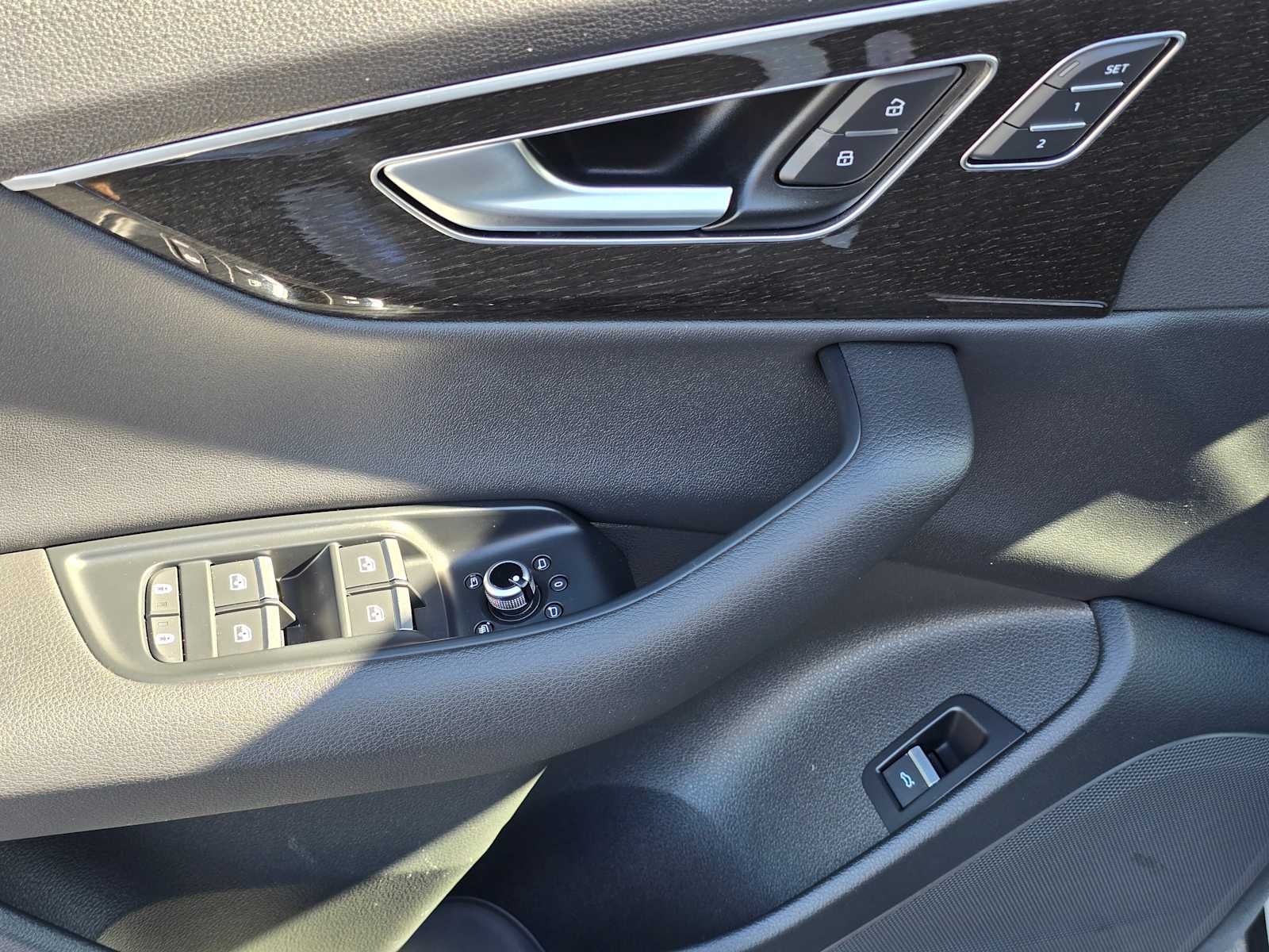 2025 Audi Q7 Premium