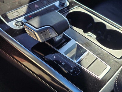 2025 Audi Q7 Premium