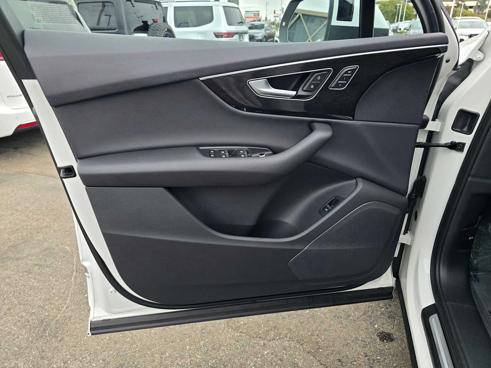 2023 Audi Q7 Premium