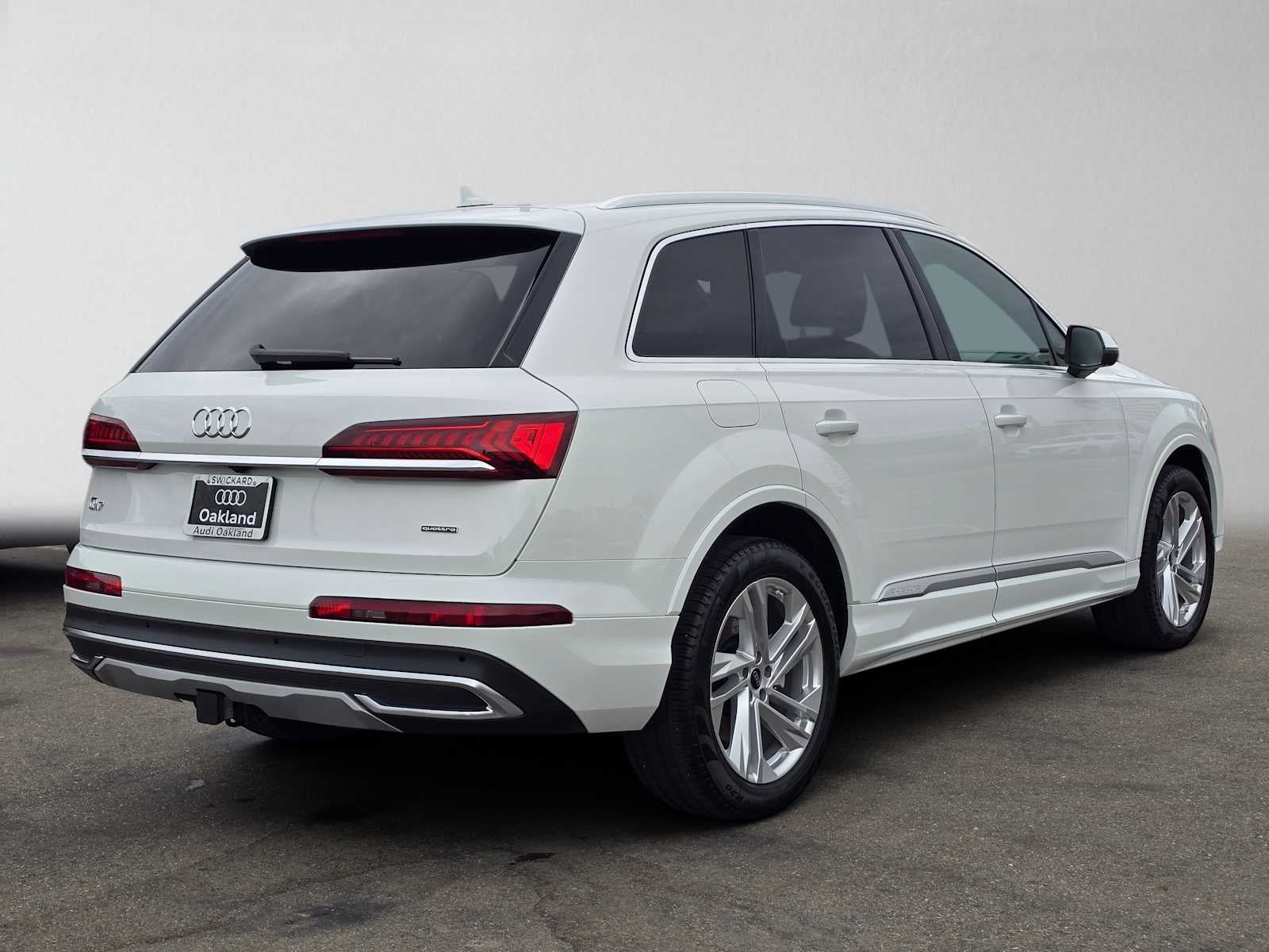 2023 Audi Q7 Premium