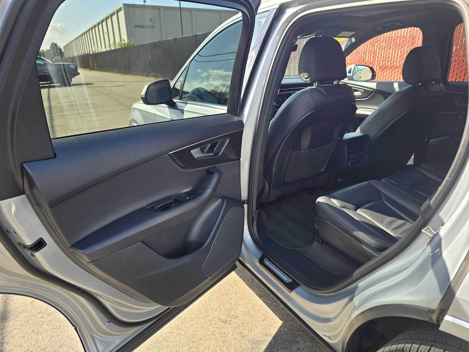 2023 Audi Q7 Premium