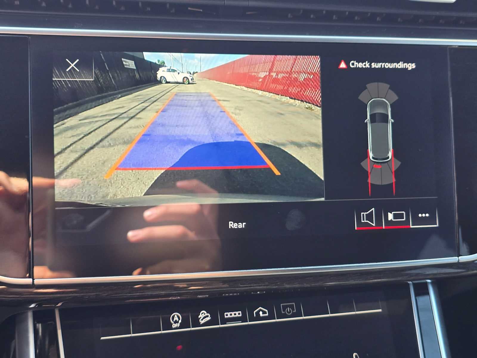 2023 Audi Q7 Premium